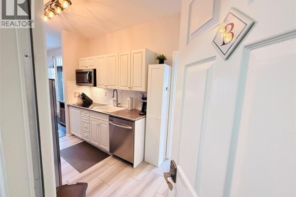 Full bathroom - 5052 Riverview Road Unit# 2005 B, Fairmont Hot Springs, BC V0B1L1 Photo 4