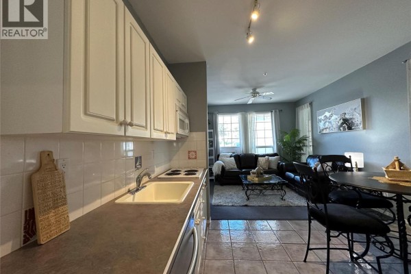 5052 Riverview Road Unit# 2006b, Fairmont Hot Springs, BC, photo 2