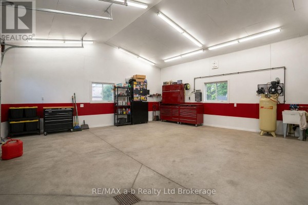 Foyer - 505354 Old Stage Road, Norwich, ON N4S7V8 Photo 4