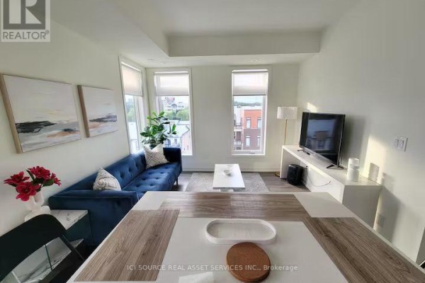 506 - 135 Canon Jackson Drive, Toronto, ON M6M0C3 Photo 3