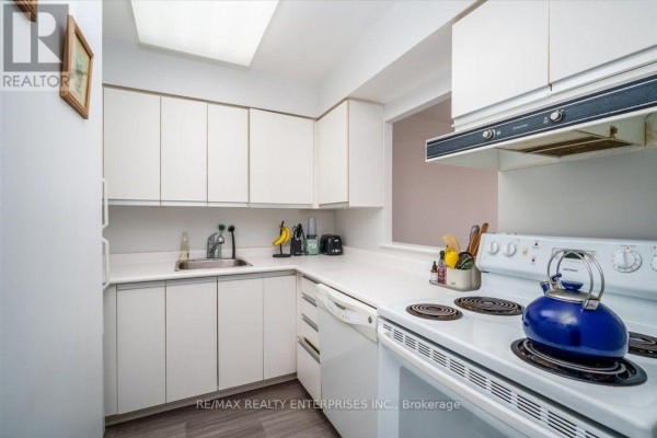 Bedroom - 506 - 21 Overlea Boulevard Ne, Toronto, ON M4H1P2 Photo 4