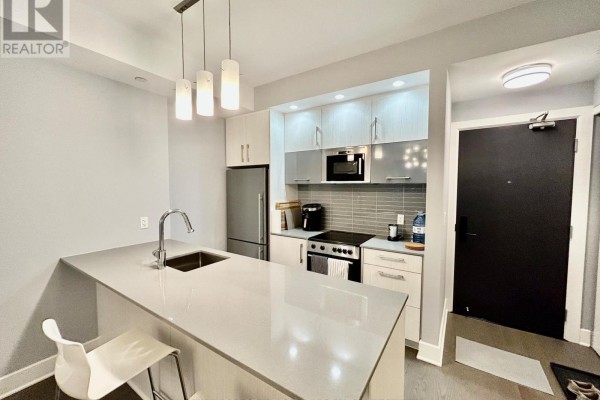 506 - 255 Bay Street, Ottawa, ON K1R0C5 Photo 3