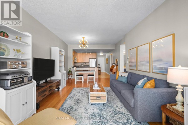 Bedroom - 506 - 70 Port Street E, Mississauga, ON L5G4V8 Photo 4