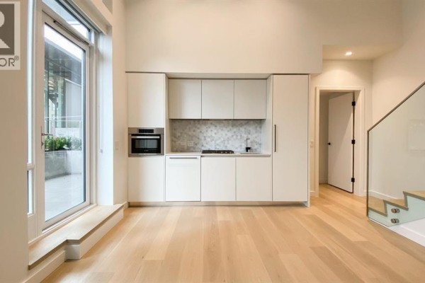 506 1365 Davie Street, Vancouver, BC V6E1N5 Photo 2