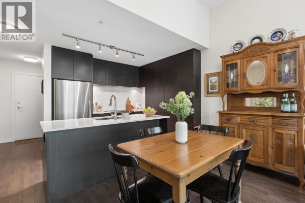 506 1679 Lloyd Avenue, North Vancouver, BC V7P0A9 Photo 3