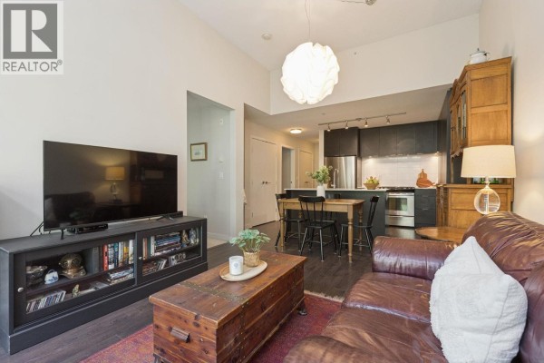 506 1679 Lloyd Avenue, North Vancouver, BC V7P0A9 Photo 4