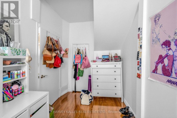 506 Adelaide Street W, Toronto, ON M5V1T5 Photo 5