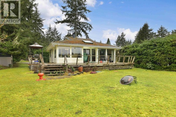 506 Arbutus Drive, Mayne Island, BC V0N2J1 Photo 2