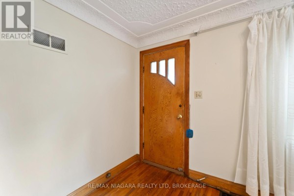 506 Harriet Street, Welland, ON L3B2J1 Photo 4