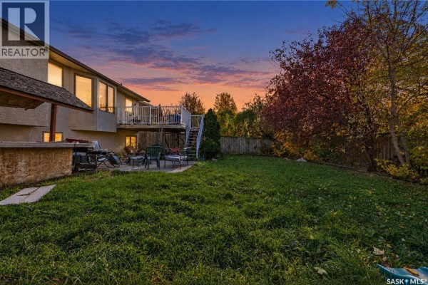 Kitchen - 506 Kerr Road, Saskatoon, SK S7N4V3 Photo 5