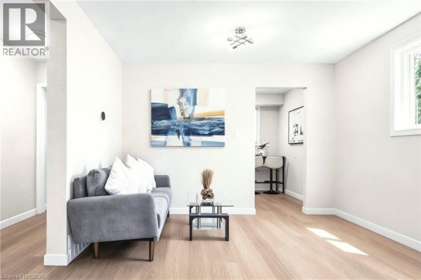 4pc Bathroom - 506 Lonelm Court Unit# A, Waterloo, ON N2L5E1 Photo 5