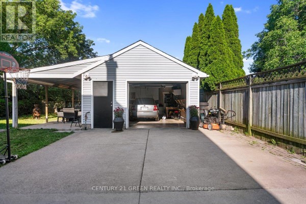 506 Niagara St Street, St  Catharines, ON, photo 2