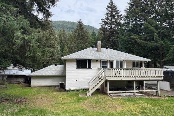 Primary Bedroom - 50615 Slanzi Road, Fraser Canyon, Boston Bar / Lytton, BC V0K1C0 Photo 5