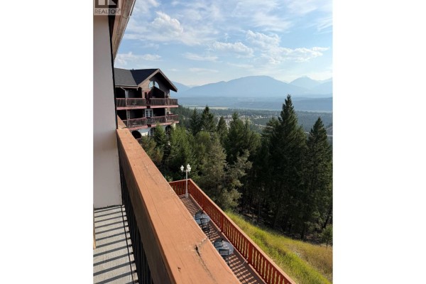 5067 Madsen Road, Radium Hot Springs, BC, photo 2
