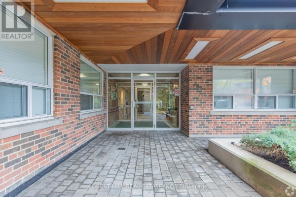 Bedroom - 507 - 291 Avenue Road, Toronto, ON M4V2G9 Photo 3