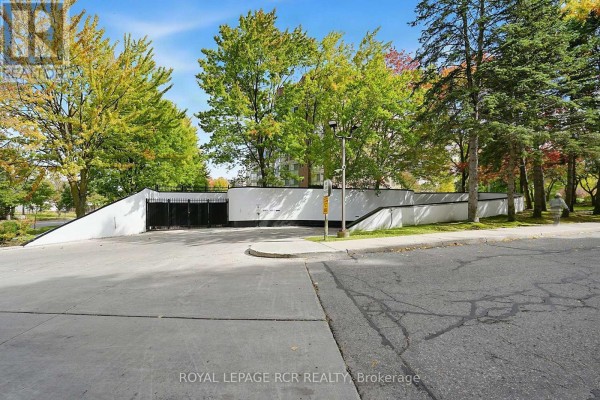 Solarium - 507 - 5 Weldrick Road W, Richmond Hill, ON L4C8S9 Photo 4