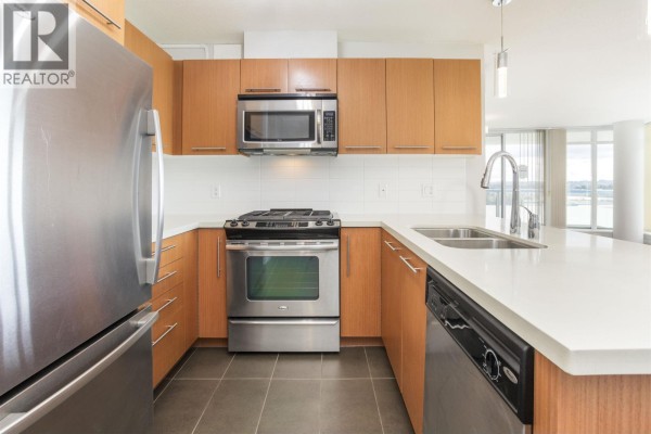 507 2133 Douglas Road, Burnaby, BC V5C0E9 Photo 4