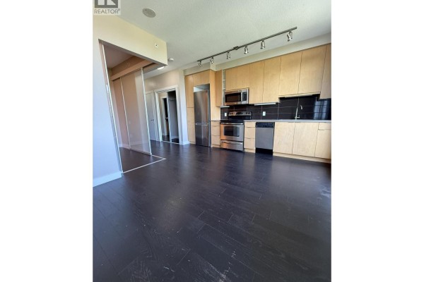 507 9025 Highland Court, Burnaby, BC V5A0A8 Photo 5