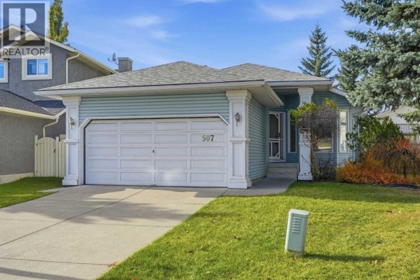Kitchen - 507 Hidden Vale Place Nw, Calgary, AB T3A5B7 Photo 2