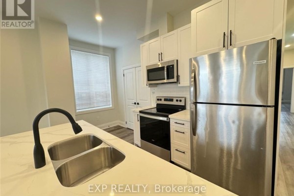 507 Wilson Street, Hamilton, ON L8L1T4 Photo 4