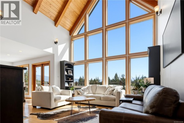 Living room - 5070 Katherine Dr, Port Alberni, BC V9Y9E4 Photo 2