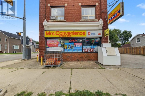 5075 Bridge Street, Niagara Falls, ON L2E2S7 Photo 3