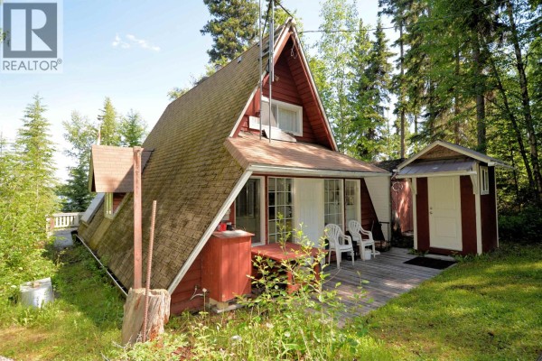 50760 Lloyd Drive, Cluculz Lake, BC, photo 2