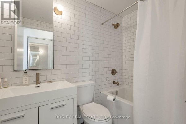 Bathroom - 508 - 106 Dovercourt Road, Toronto, ON M6J3C3 Photo 5