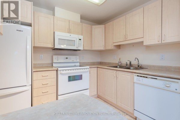 Living room - 508 - 20 St George Street, Kitchener, ON N2G2S7 Photo 4