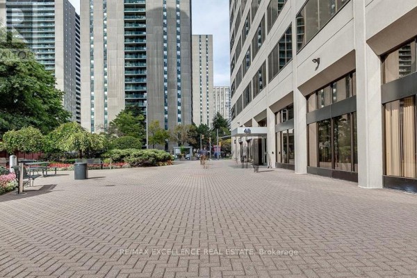 508 - 45 Sheppard Avenue E, Toronto, ON M2N5W9 Photo 2