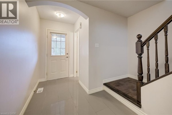 2pc Bathroom - 508 Veronica Drive, Kitchener, ON N2A4E8 Photo 4