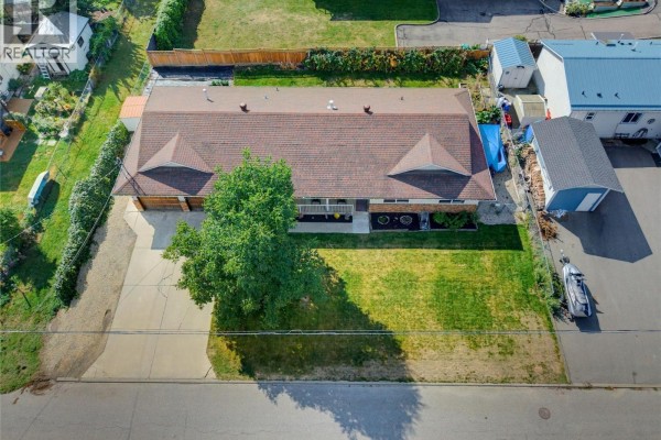 5080 70 Avenue Ne, Salmon Arm, BC, photo 2