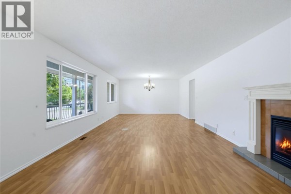 4pc Bathroom - 5080 70 Avenue Ne, Salmon Arm, BC V0E1K0 Photo 5