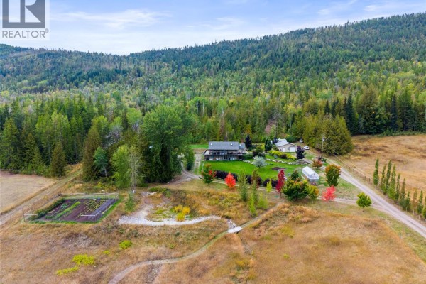 Office - 5089a Cedar Hill Road, Falkland, BC V0E1W0 Photo 3