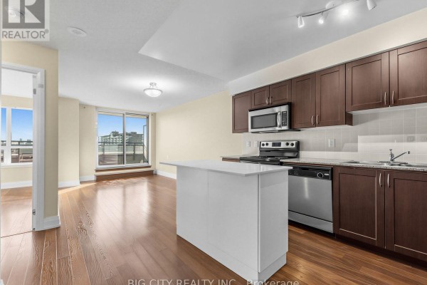 Kitchen - 509 - 1 De Boers Drive, Toronto, ON M3J0G6 Photo 3