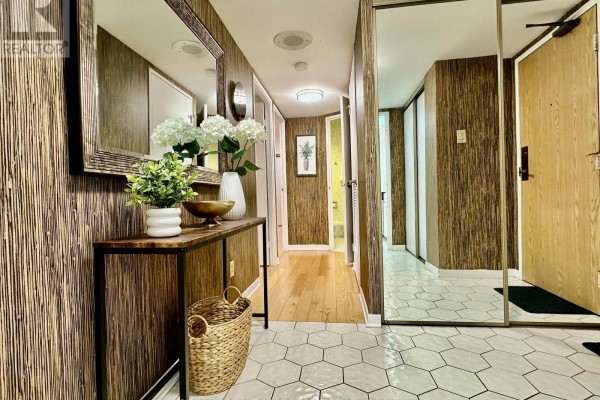 Kitchen - 509 - 1300 Bloor Street, Mississauga, ON L4Y3Z2 Photo 3