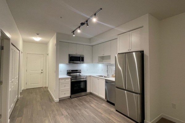 509 8509 158 Street, Surrey, BC V6N6Y6 Photo 4