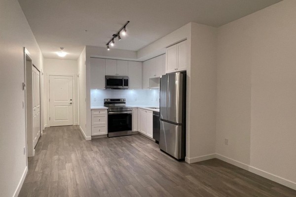 509 8509 158 Street, Surrey, BC V6N6Y6 Photo 5