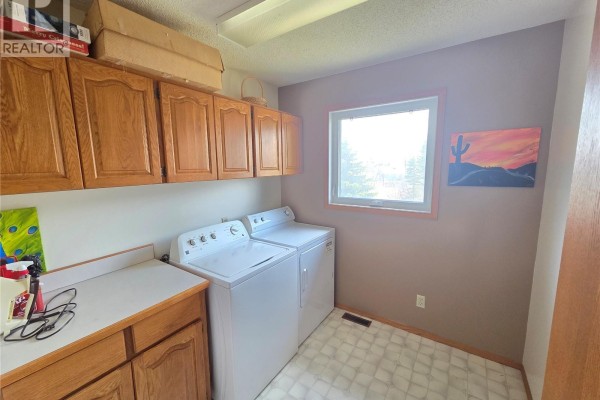 Mud room - 509 Carlyle Avenue, Carlyle, SK S0C0R0 Photo 5