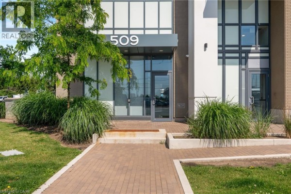 509 Dundas Street W Unit# 305, Oakville, ON, photo 3