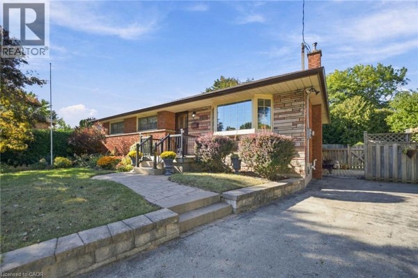 Recreation room - 509 Walnut Crescent, Burlington, ON L7N2V9 Photo 5