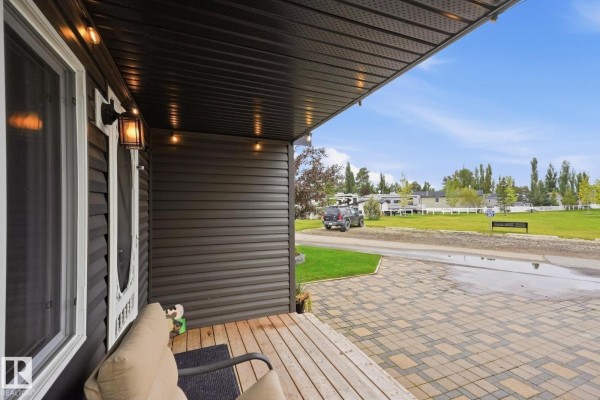 #5097 35468 Range Road 30, Rural Red Deer County, AB T4G0M3 Photo 5