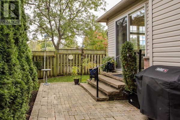 Eating area - 51 - 2243 Turnberry Road, Burlington, ON L7M4Y6 Photo 4