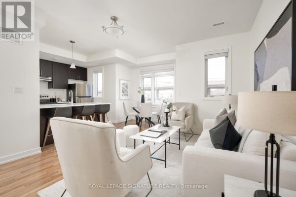 51 - 370 A Red Maple Road, Richmond Hill, ON L4C6P5 Photo 2