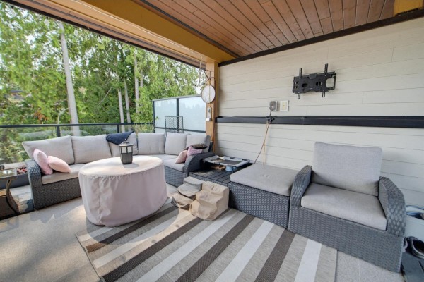 51 15775 Mountain View Drive Drive, Surrey, BC V3Z0W7 Photo 3