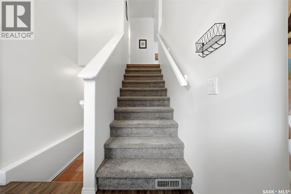 Dining room - 51 4425 Nicurity Drive, Regina, SK S4X0E6 Photo 3