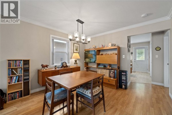 4pc Ensuite bath - 51 8 Avenue Sw Unit# 10, Salmon Arm, BC V1E3L9 Photo 5