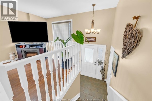 Laundry room - 51 Anfred, Leamington, ON N8H5L3 Photo 3