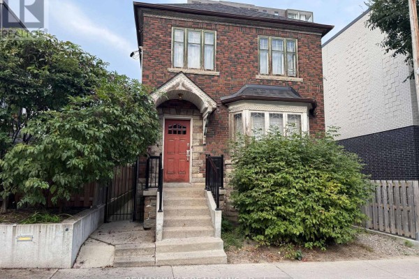 Dining room - 51 Augusta Avenue, Toronto, ON M5T2K9 Photo 2