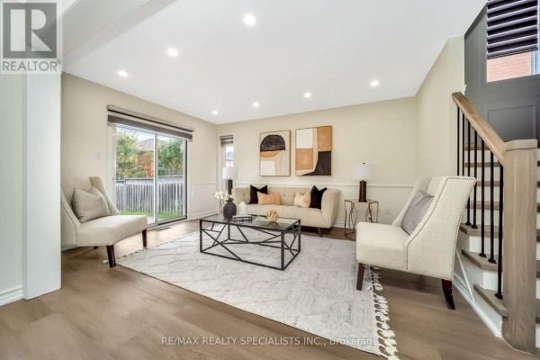 51 Blue Spruce Street, Brampton, ON, photo 2